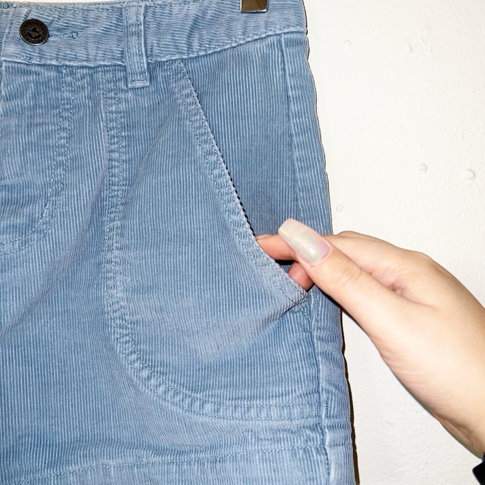 Patagonia organic cotton women’s light blue Corduroy shorts - Picture 4 of 12